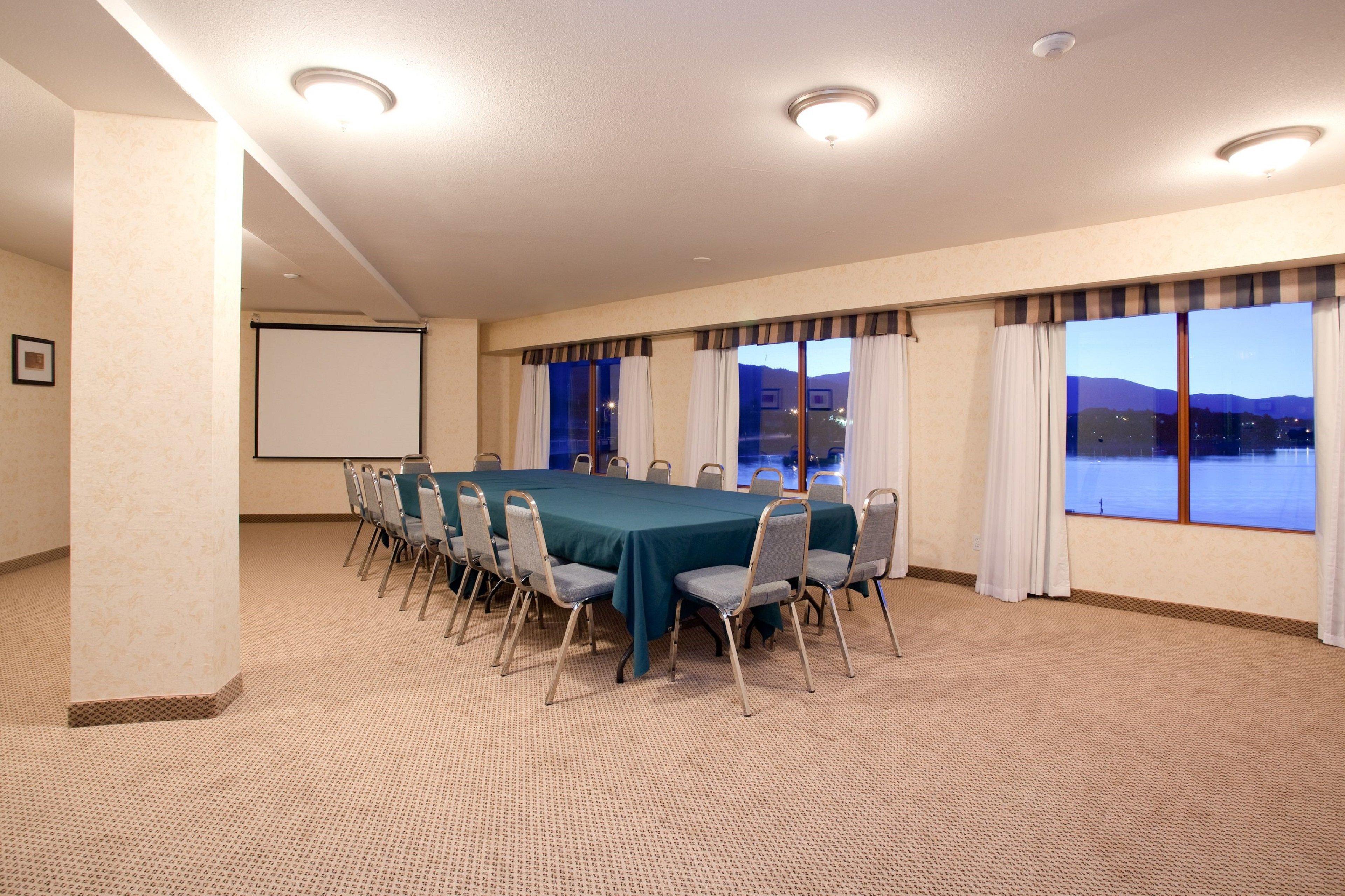 Holiday Inn Hotel & Suites Osoyoos By Ihg Зручності фото